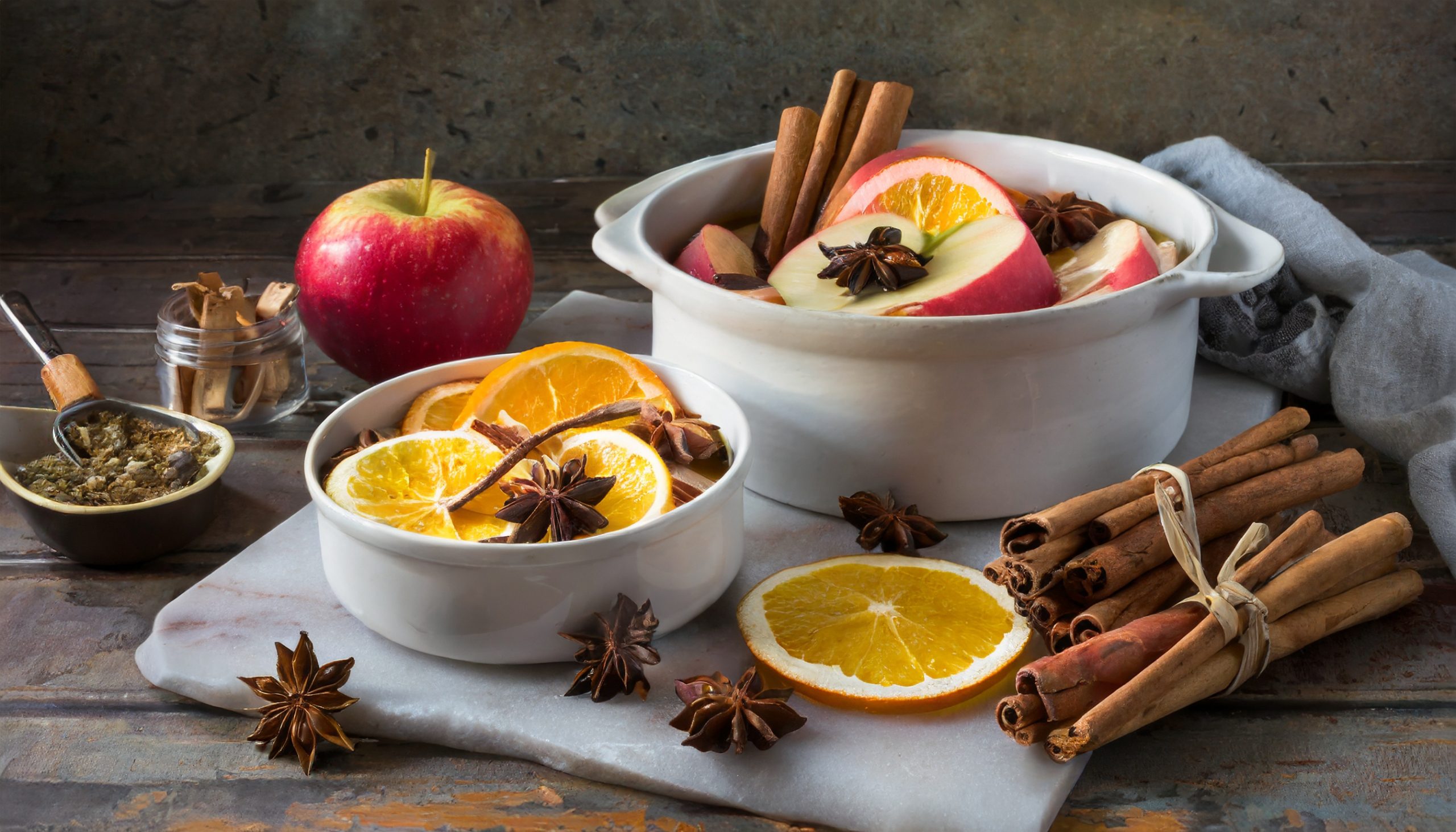 Homemade Potpourri Made With Apples, Oranges and Cinnamon